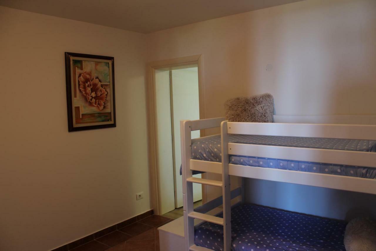 Apartman Robi Nova Vas  Kültér fotó